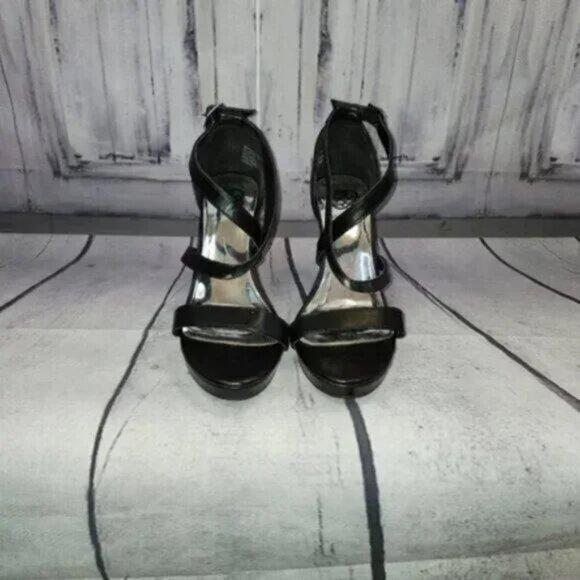 Daisy Fuentes Caite Heels - Picture 3 of 7